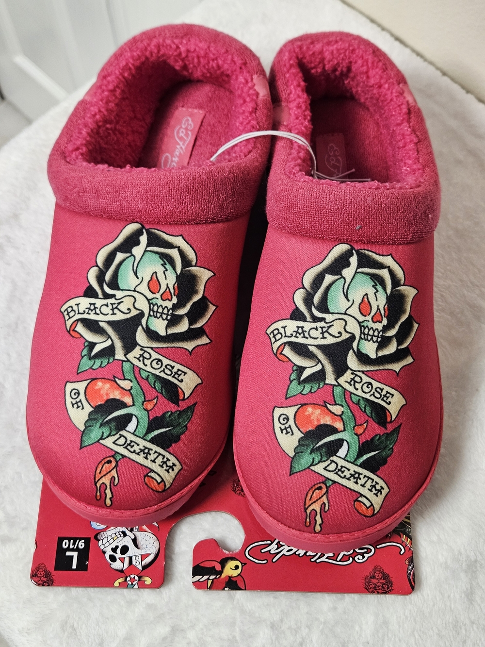 Ed Hardy Pink Black Rose of Death Fleece-Lined Slip-On Slippers Size L 9/10